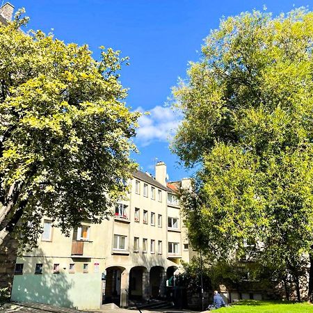 Charming Old Town 2 Bed Apt, 2Mins From Royal Mile Edinburgh Dış mekan fotoğraf