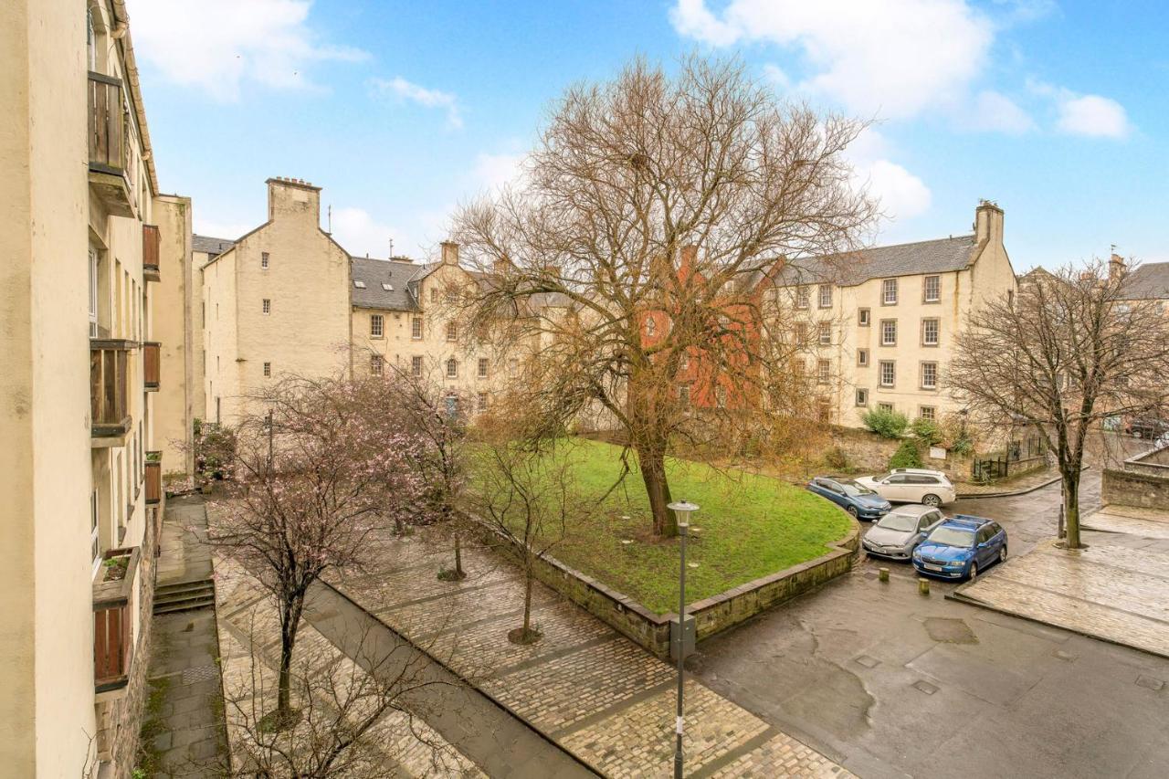 Charming Old Town 2 Bed Apt, 2Mins From Royal Mile Edinburgh Dış mekan fotoğraf