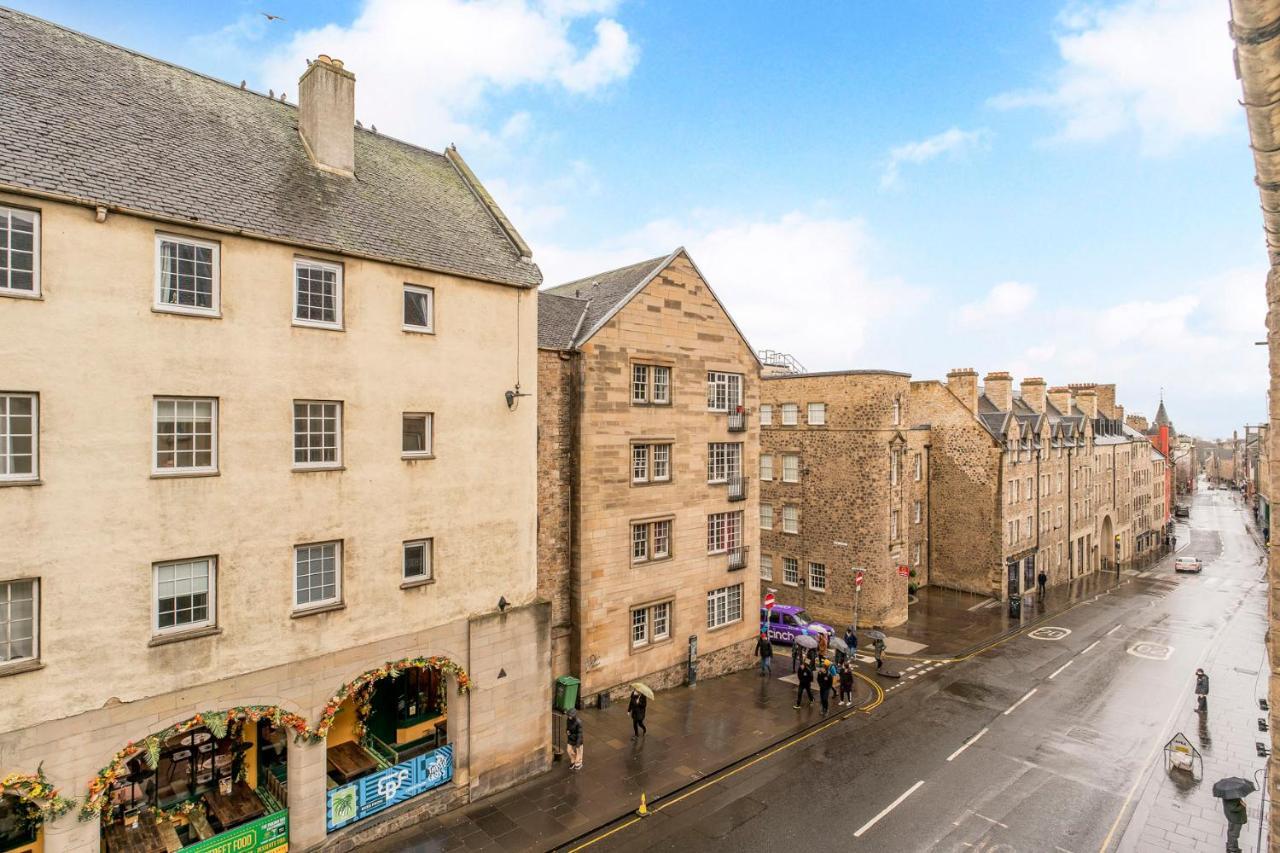 Charming Old Town 2 Bed Apt, 2Mins From Royal Mile Edinburgh Dış mekan fotoğraf
