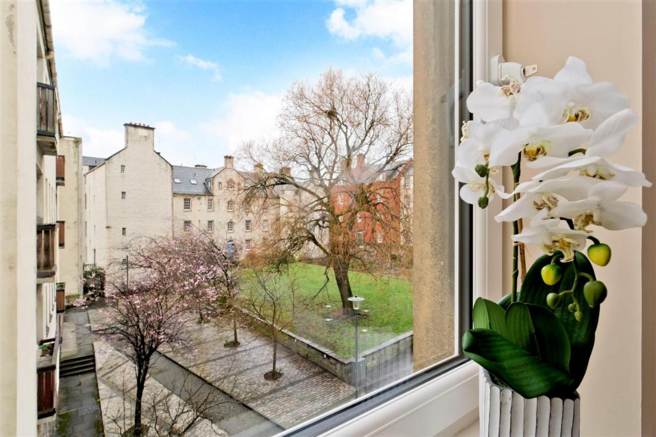 Charming Old Town 2 Bed Apt, 2Mins From Royal Mile Edinburgh Dış mekan fotoğraf